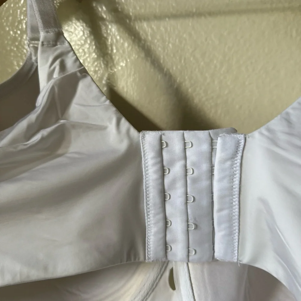 Torrid | Back Smoothing Perfect T-Shirt Bra - Picture 4 of 6